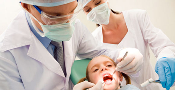 Première visite chez le dentiste réussie Première visite chez le dentiste réussie